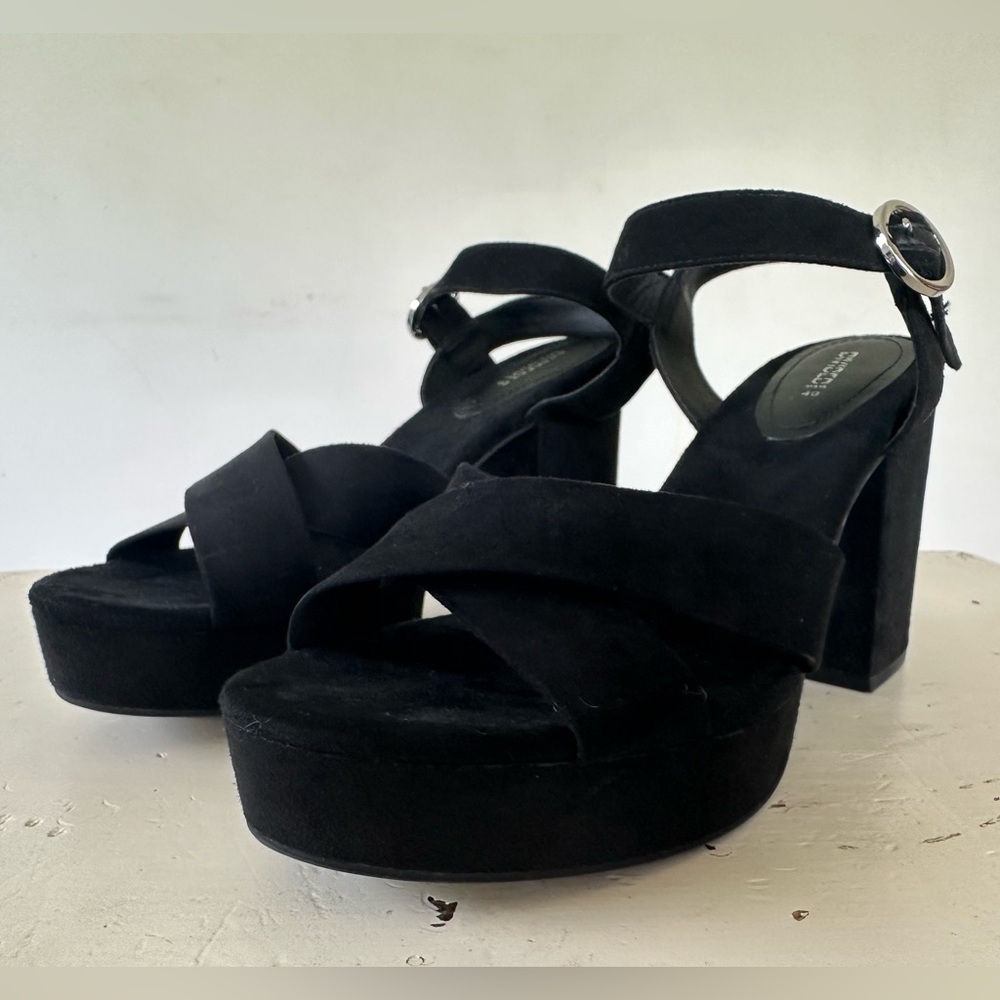 H&M Divided Black Faux Suede Platform Sandals Women's Size 8.5